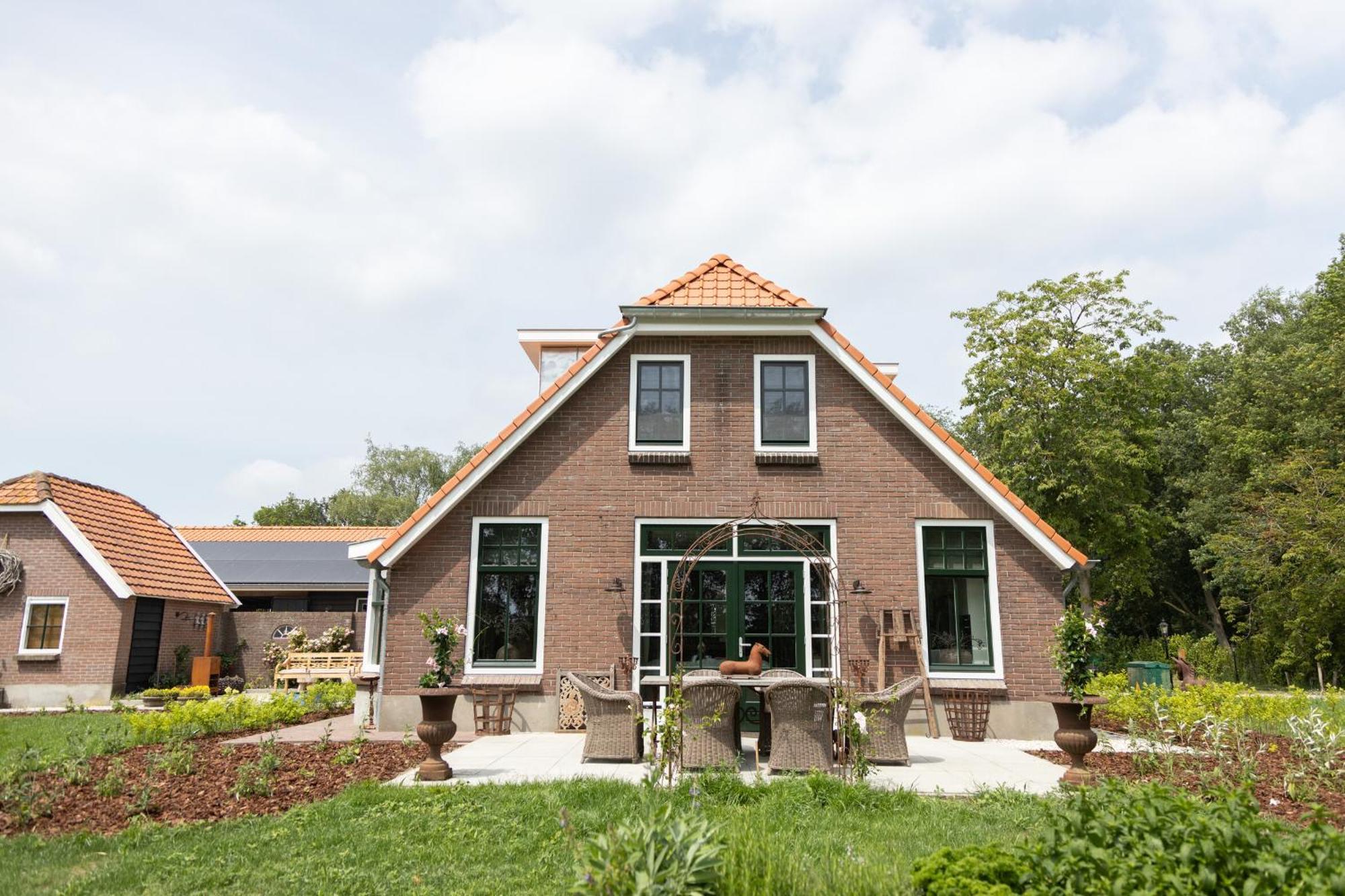 Bed & Breakfast Hoeve Happiness - Ontbijt Inbegrepen - Wellness Aanwezig 福尔特赫伊曾 外观 照片