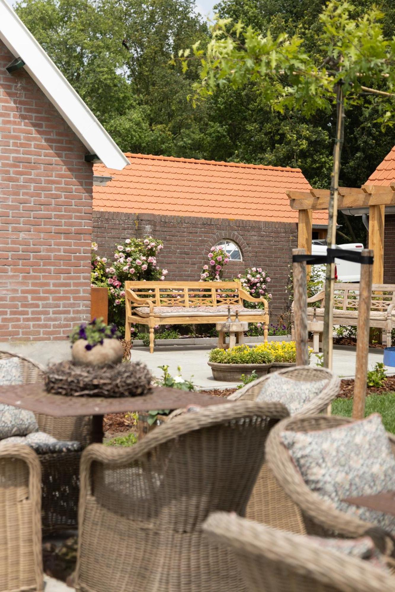 Bed & Breakfast Hoeve Happiness - Ontbijt Inbegrepen - Wellness Aanwezig 福尔特赫伊曾 外观 照片